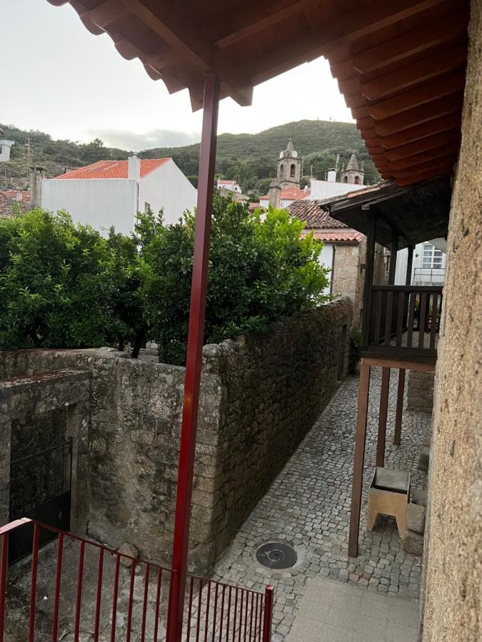 Casa Da Vila - Apartamento Duplex Alpedrinha ภายนอก รูปภาพ