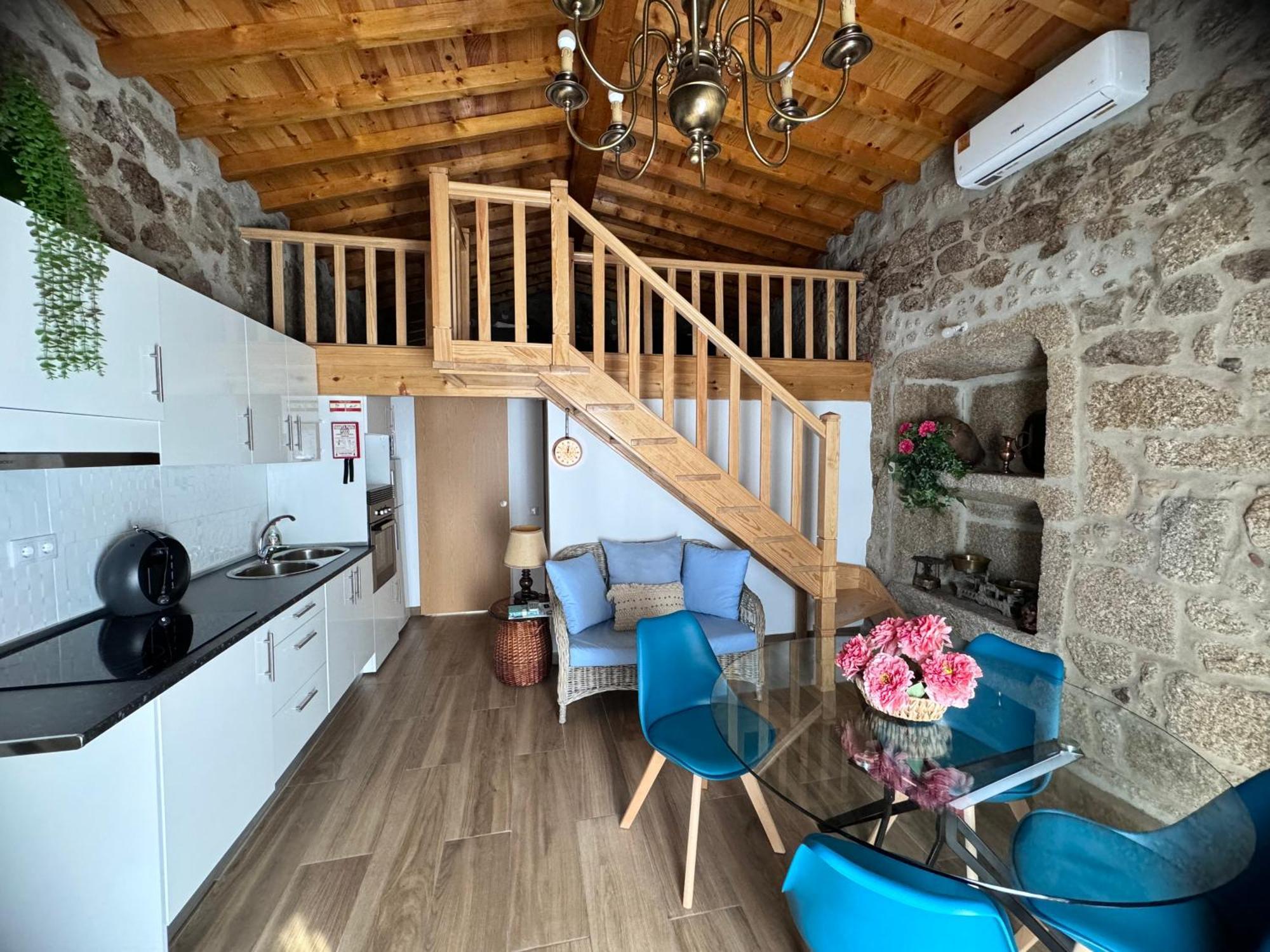 Casa Da Vila - Apartamento Duplex Alpedrinha ภายนอก รูปภาพ